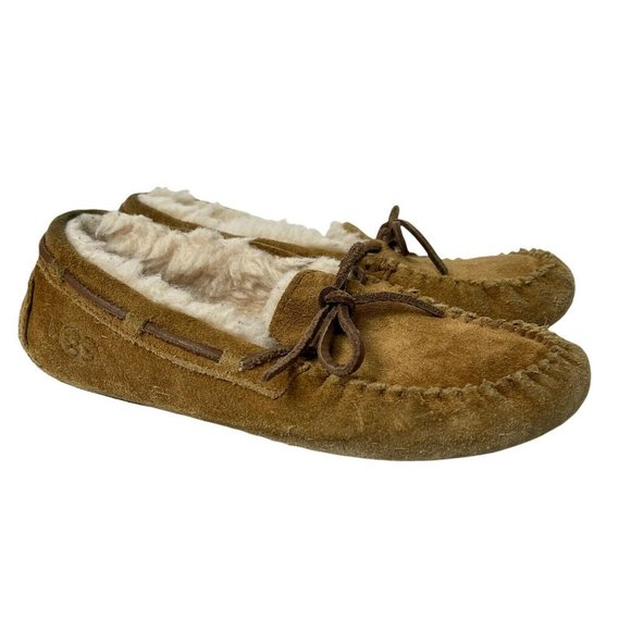 UGG Dakota Slip On Shearling Moccasin Chestnut Slippers Unisex Big Kids Size 3 - Picture 2 of 11